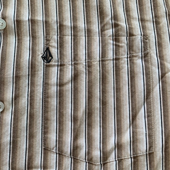 Volcom button down - Picture 4 of 4